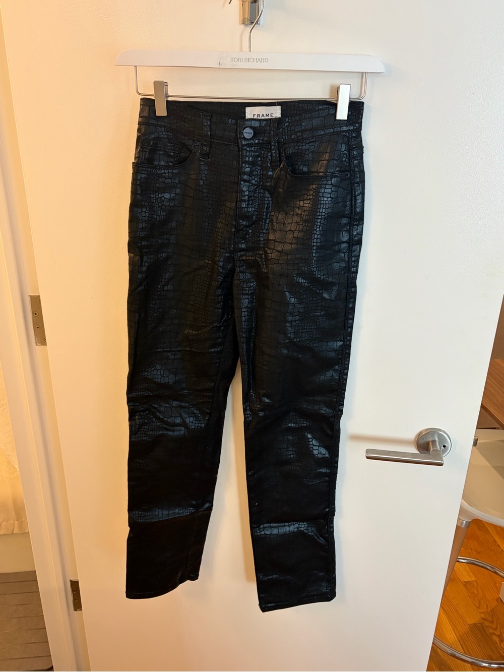 Frame Denim Black Croc-Embossed Skinny Jeans